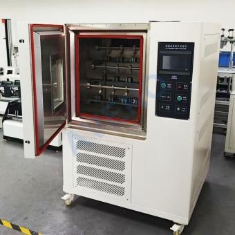 Testador de Flexão de Calçados Inteiros em Baixas Temperaturas